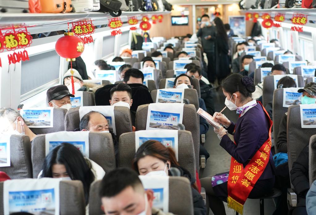 新春走基层丨在春运，看见行进的中国