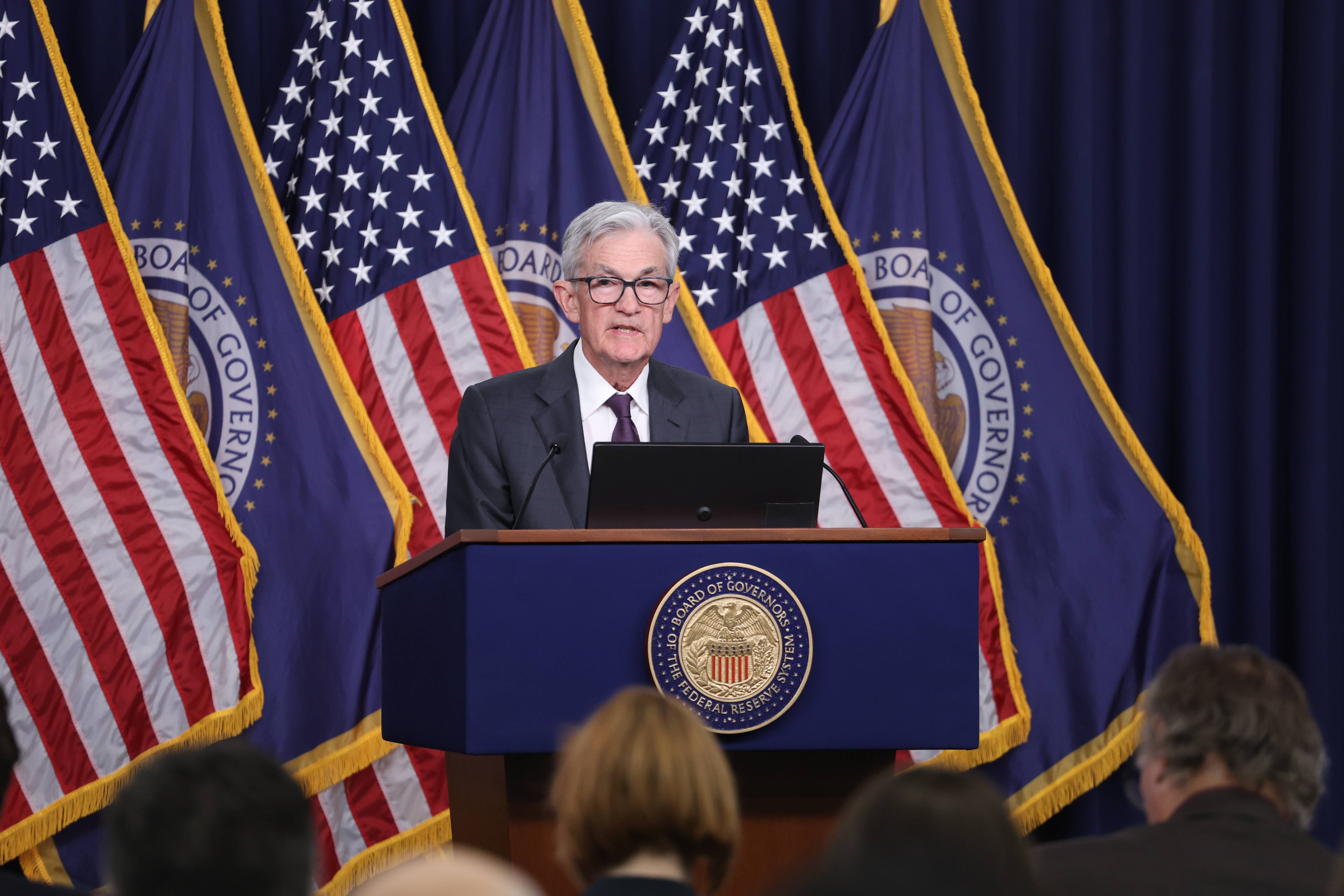 纽约联储：美国加征关税90%由美企业和消费者承担