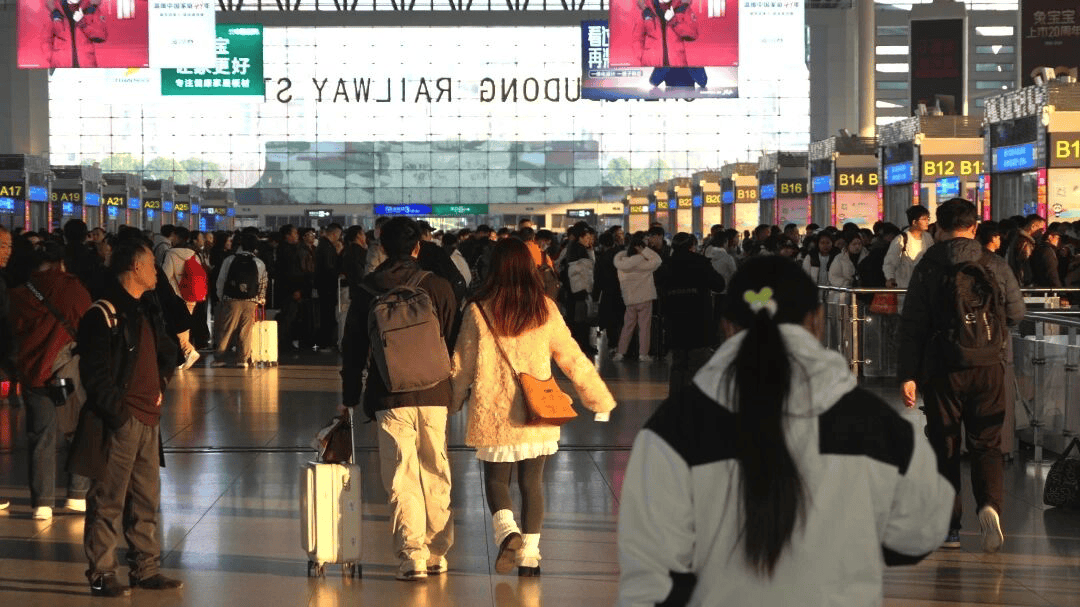 铁路12306累计发售春运期间车票2.98亿张