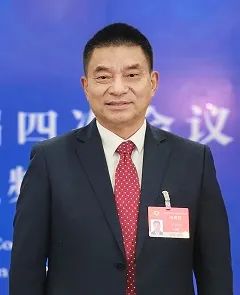 两会前瞻 | 全国政协委员、新希望集团董事长刘永好:拥抱AI 传统产业不能做“局外人”