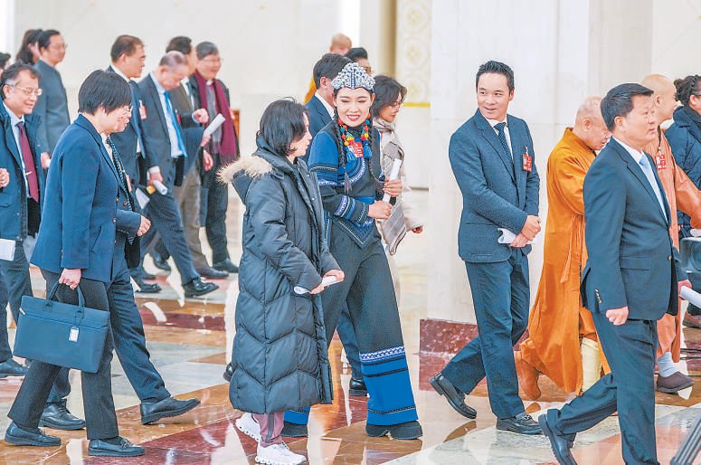 全国人大代表、北京证监局原局长贾文勤建议：营造更具吸引力的“长钱长投”制度环境