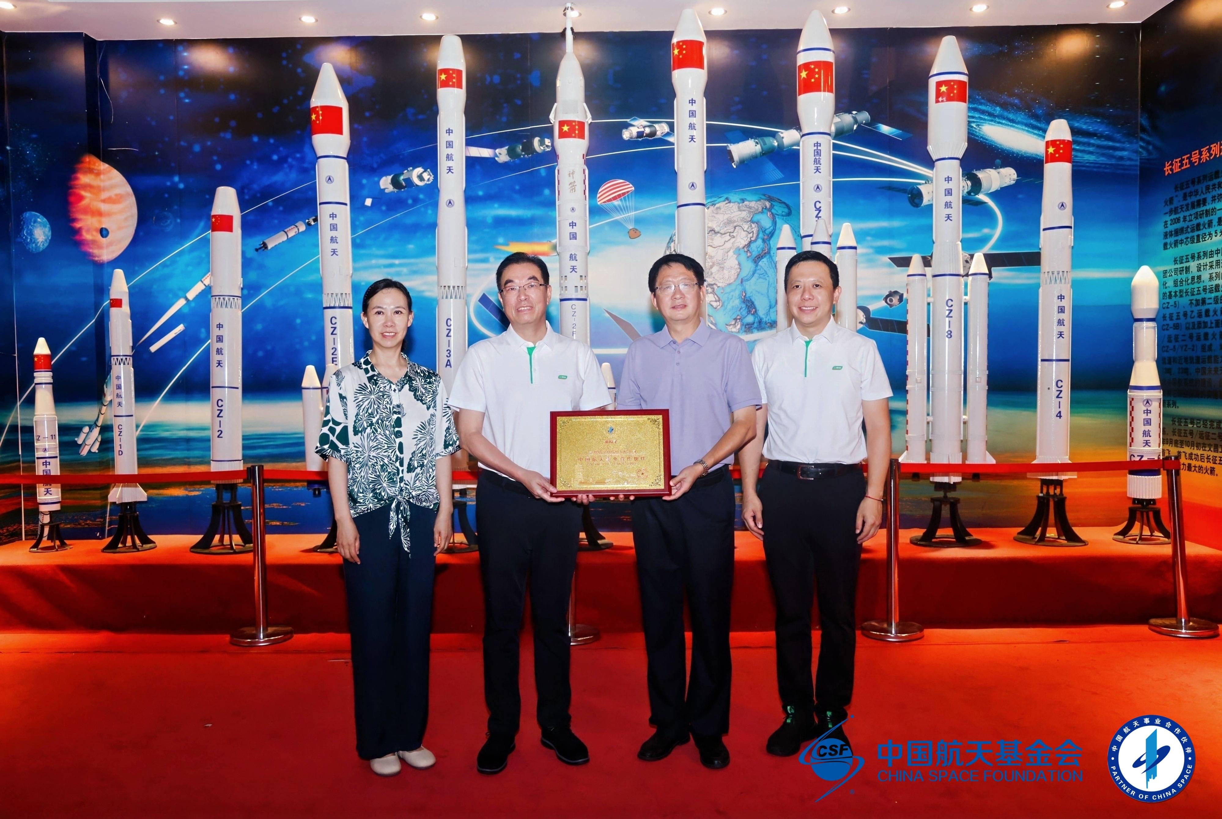 全国政协委员、三棵树董事长兼总裁洪杰：加强完善法治保障 系统性推动“老房子”向“好房子”升级