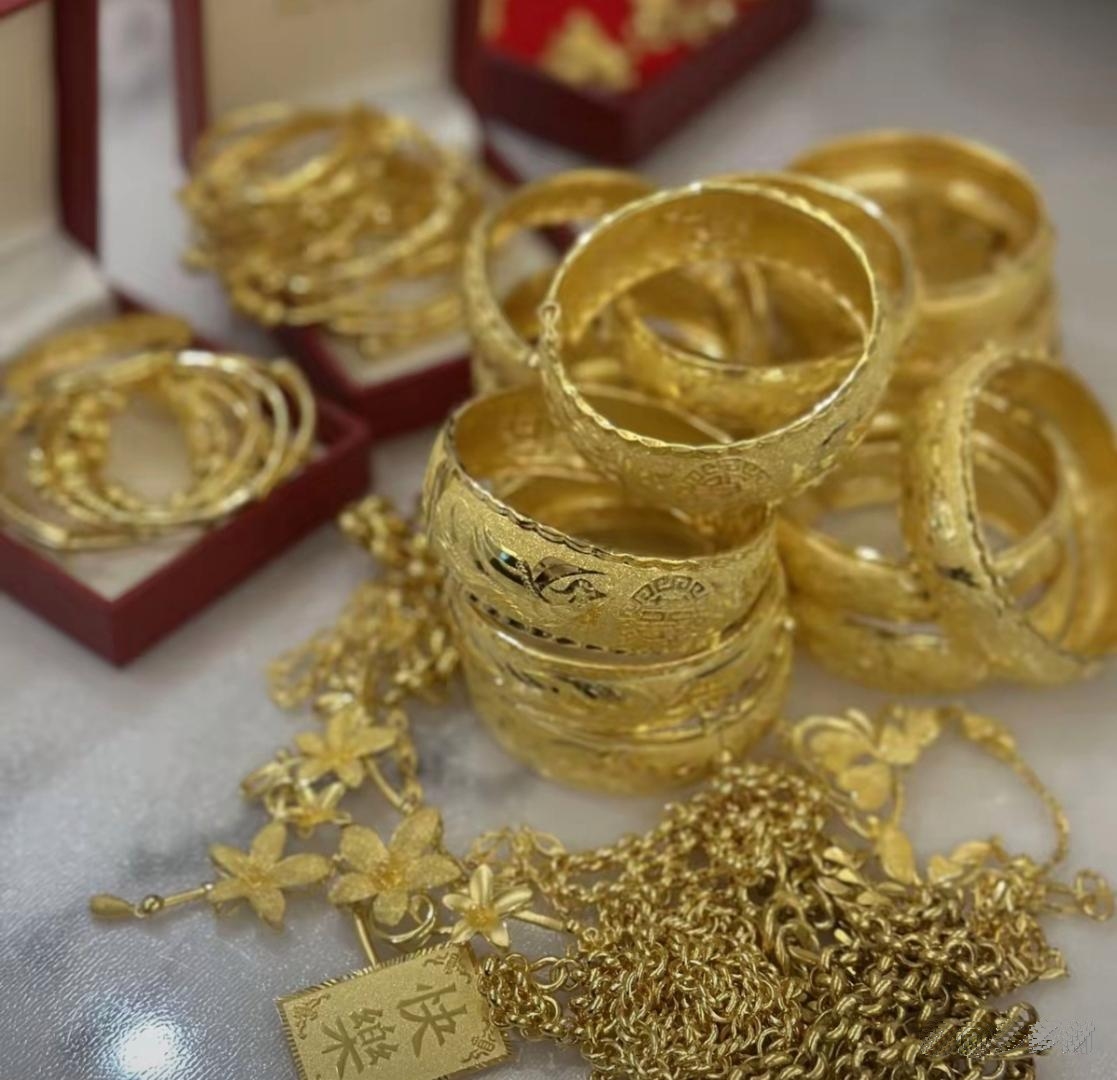 金价高位震荡 投资类实物黄金产品供应紧张