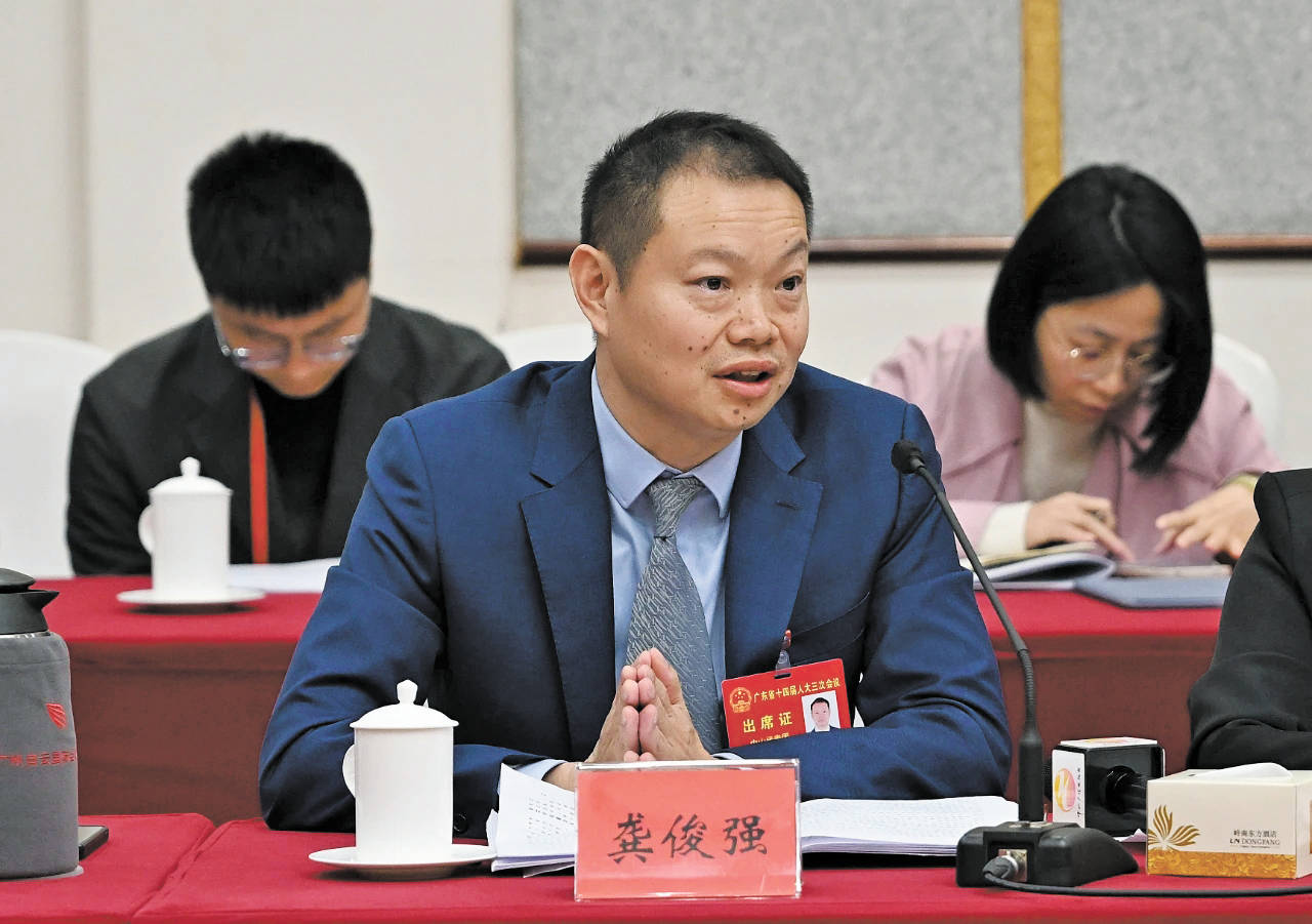 为硬科技企业构建适配的金融生态——访全国人大代表、中国人民银行湖北省分行行长马骏