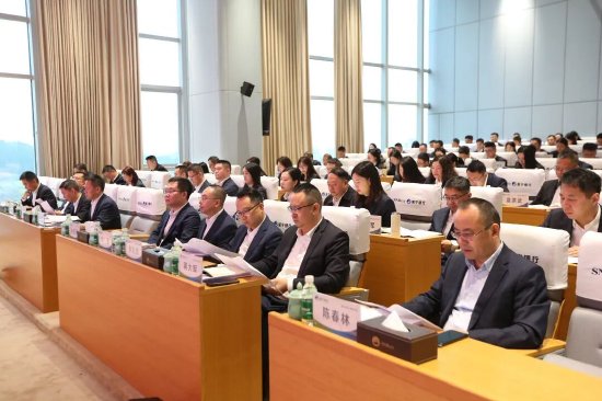 树立和践行正确政绩观｜深学真查实改 践行金融为民——中管金融机构扎实开展树立和践行正确政绩观学习教育