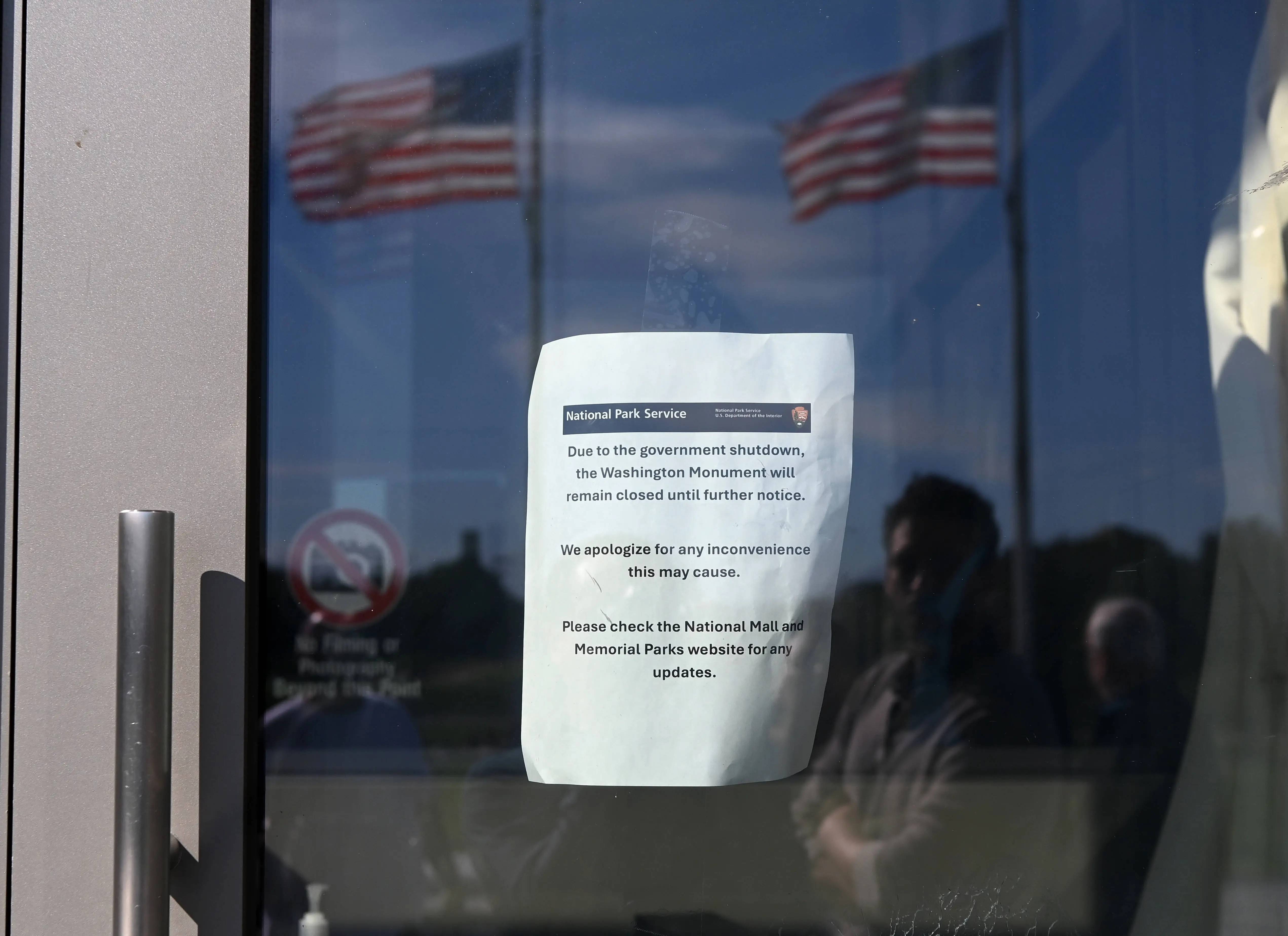 美国放松对美企与委内瑞拉石油公司交易限制